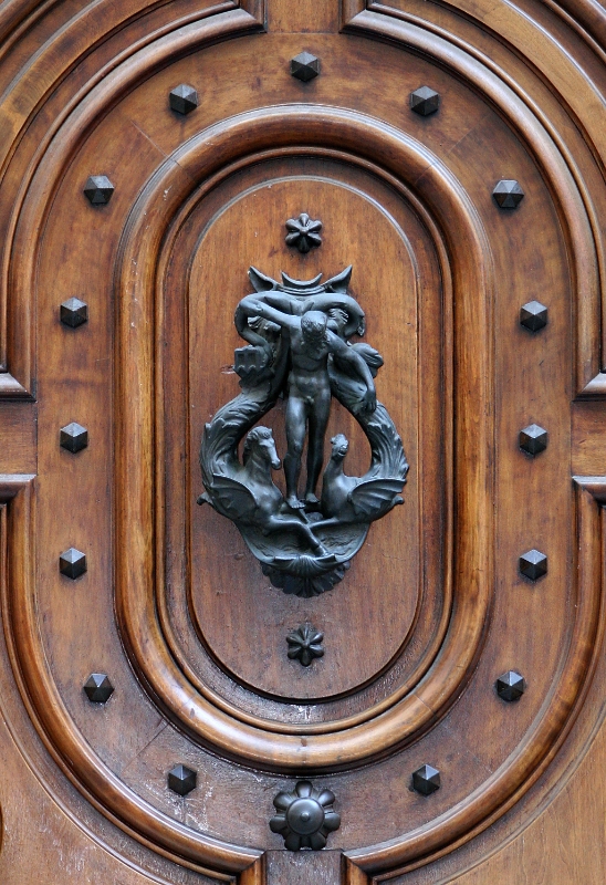 Lawyer's office door, Geneva Switzerland.jpg - Lawyer's office door